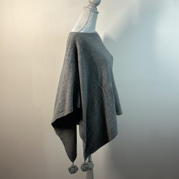 Ann Taylor Gray Wool Cashmere Blend Poncho - Picture 3 of 13